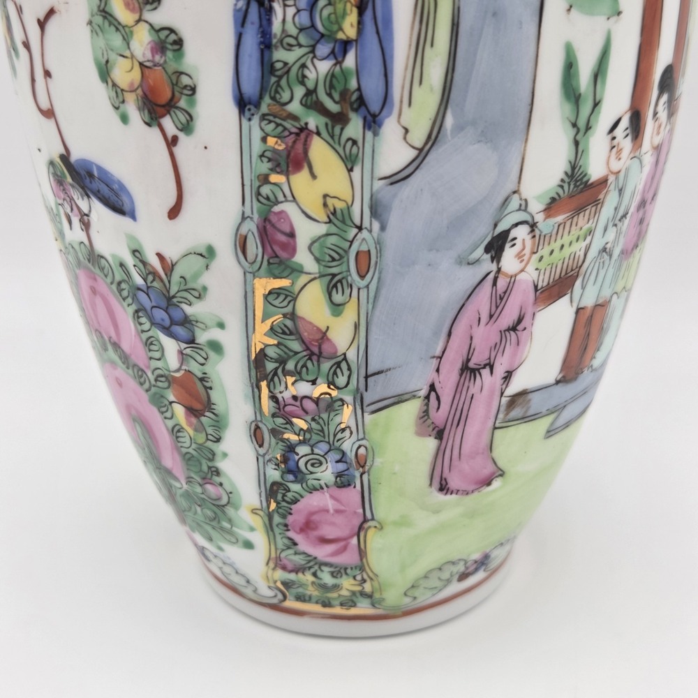 Vintage Chinese Rose Medallion Famille Porcelain Vase Floral Court Gold Trim 10" - Picture 10 of 16